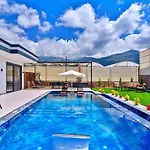 Вилла Cavdir 2 Bedroom Secluded With Private Pool Hot Tub Калкан