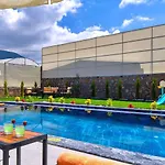 Cavdir 2 Bedroom Secluded With Private Pool Hot Tub *