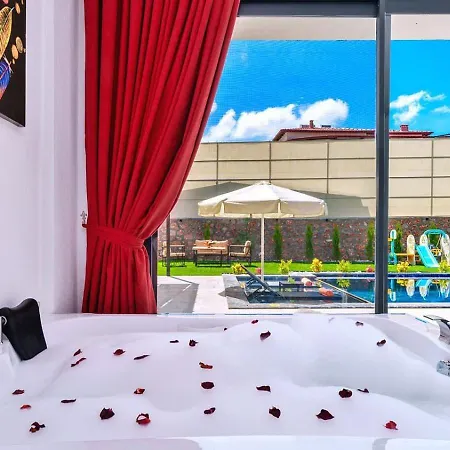 Cavdir 2 Bedroom Secluded With Private Pool Hot Tub 别墅